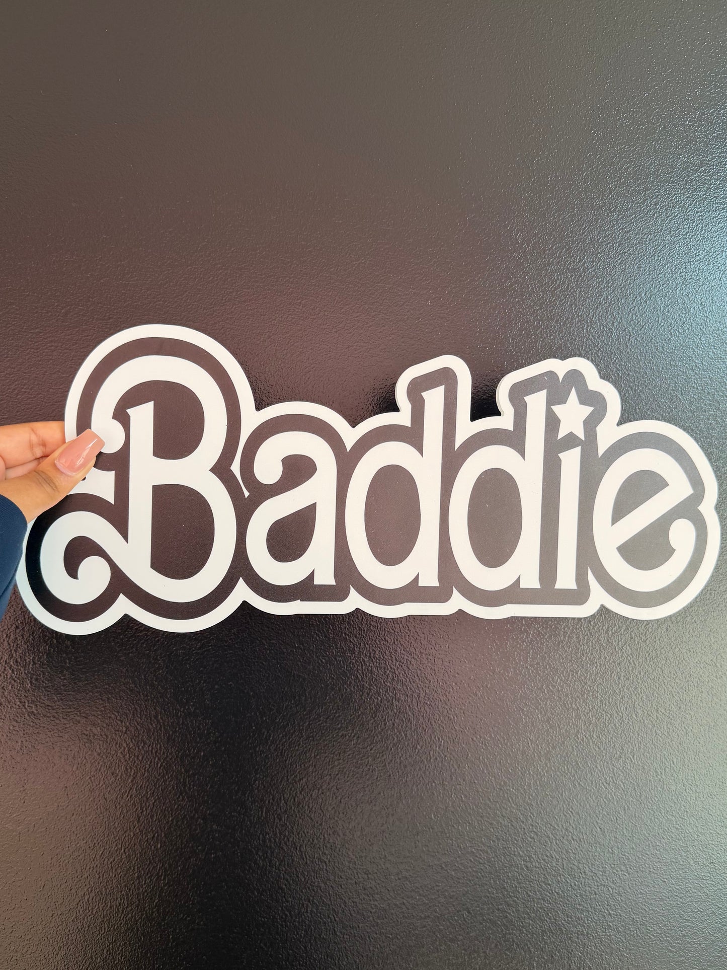 SINGLE PROP: BADDIE