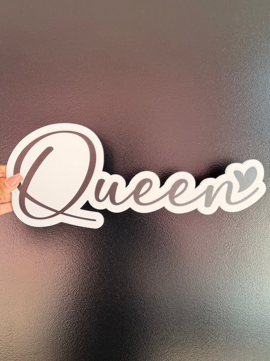 SINGLE PROP: QUEEN